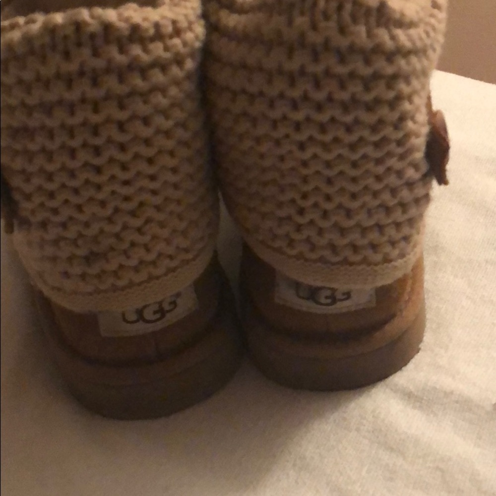 It has a few scuff marks